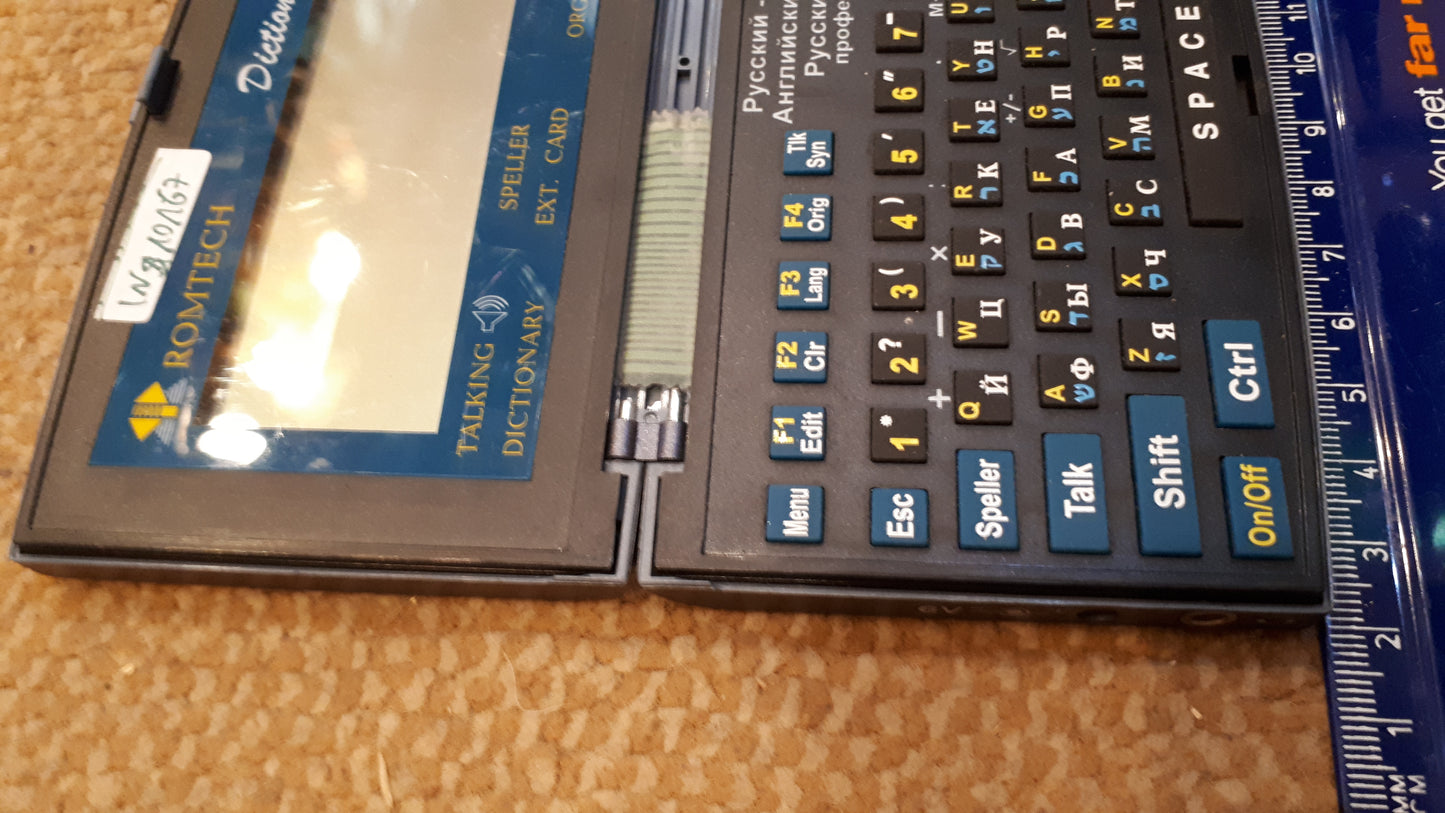 Old electronic dictionary [INS10167]