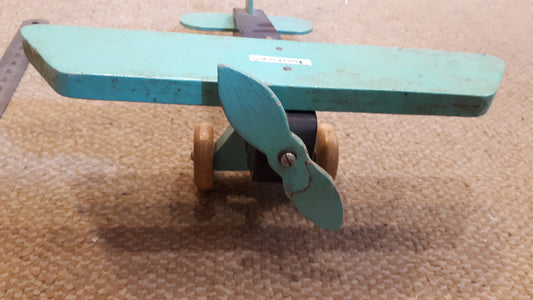 Airplane wood toy very old [GAM10148]