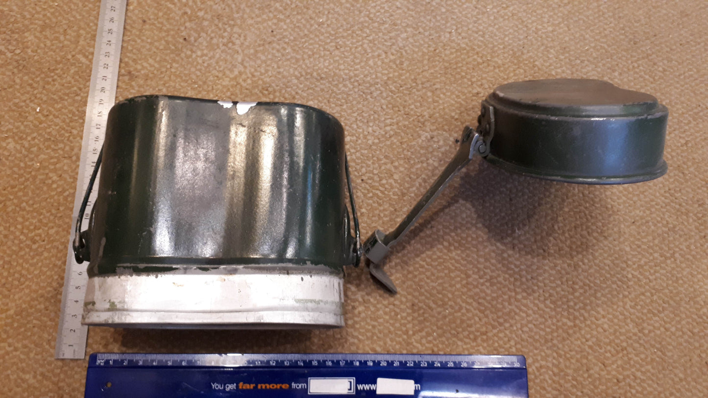 Aluminum old army mess tin [ARM10183]
