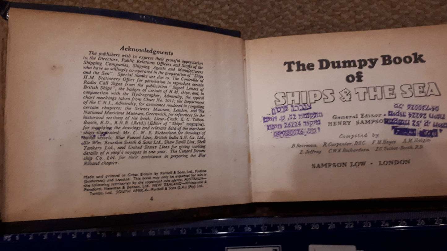 Ships & the sea dumpy old book [BOK10130]
