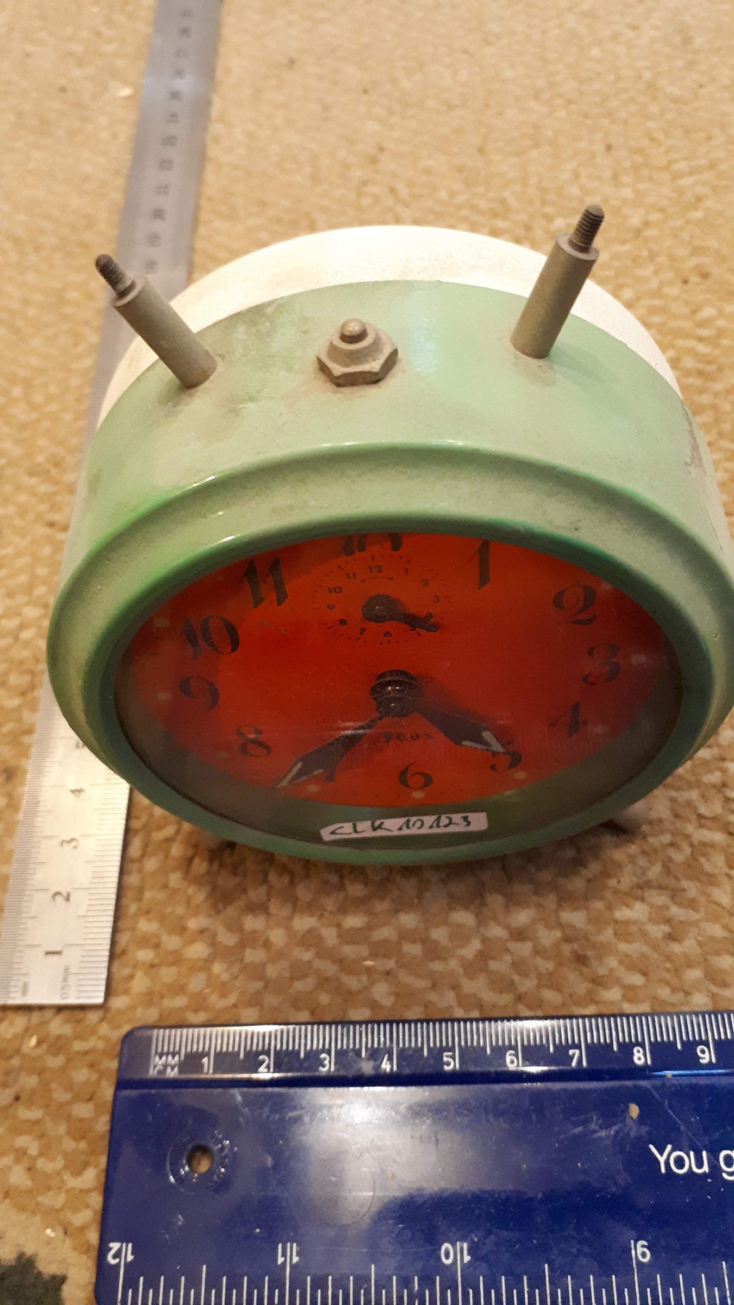Vintage mechanical desk clock [CLK10123]