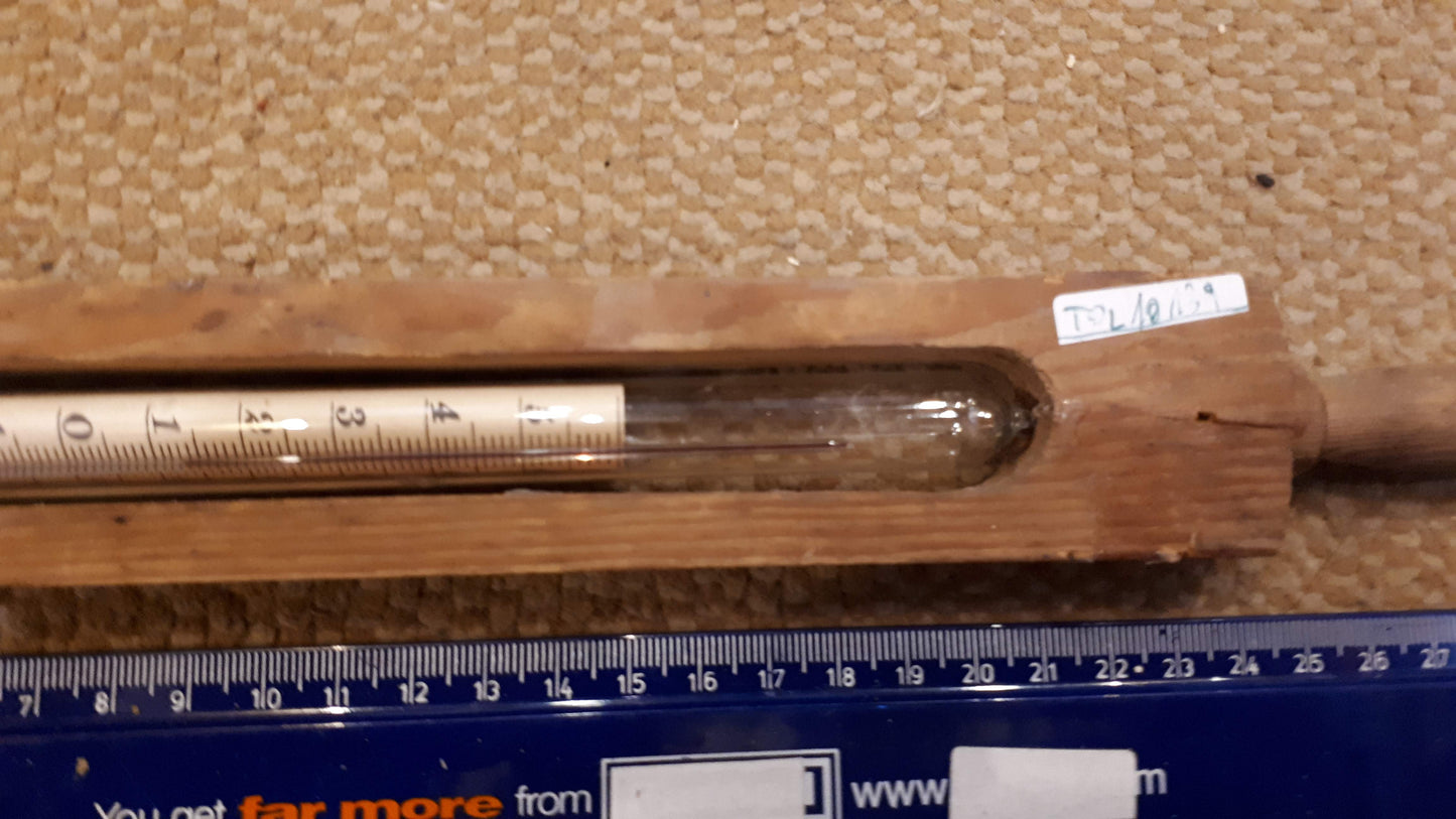 Vintage industrial Thermometer [TOL10139]