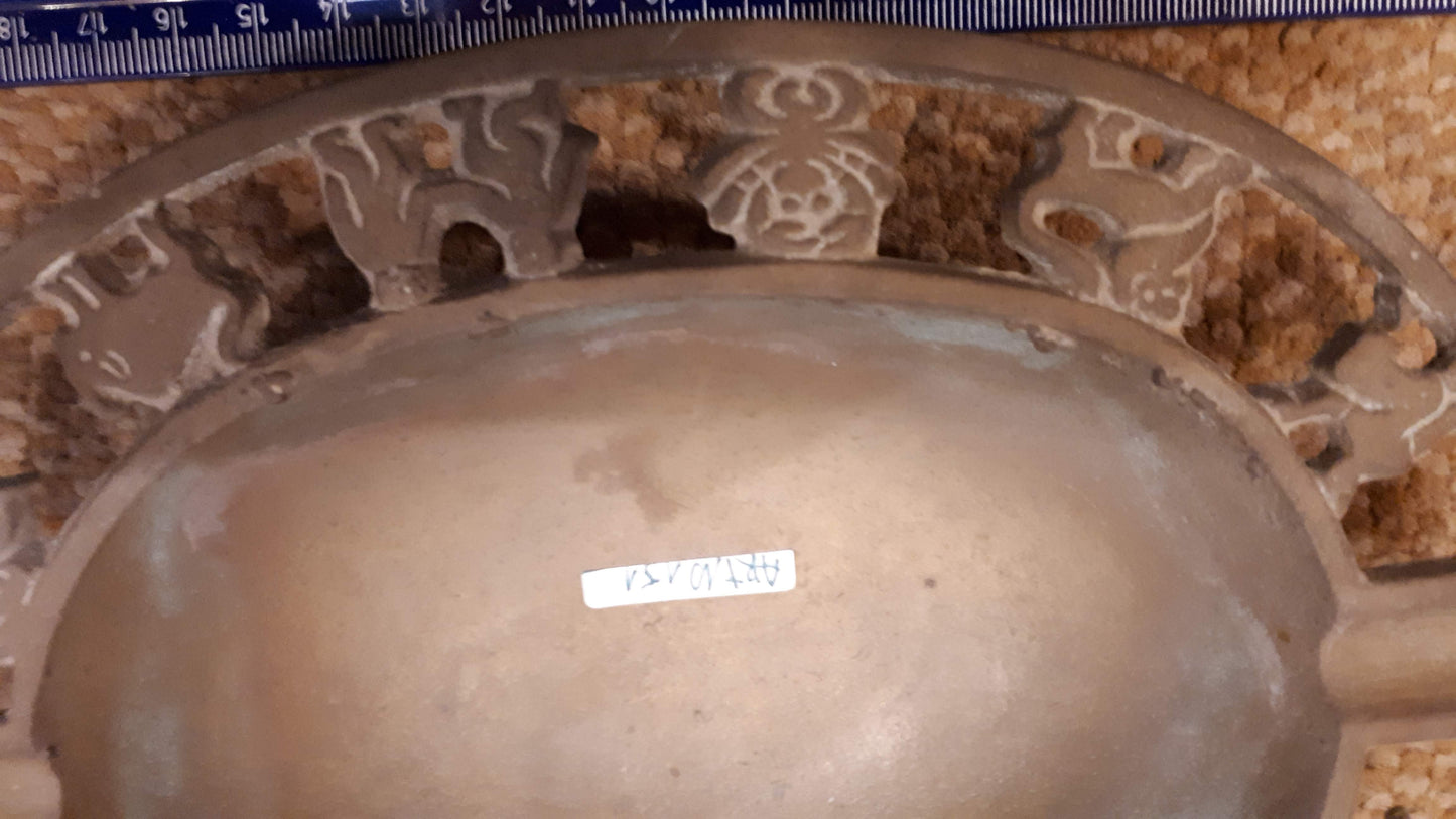 Ashtray metal of 12 Zodiacs [ART10151]