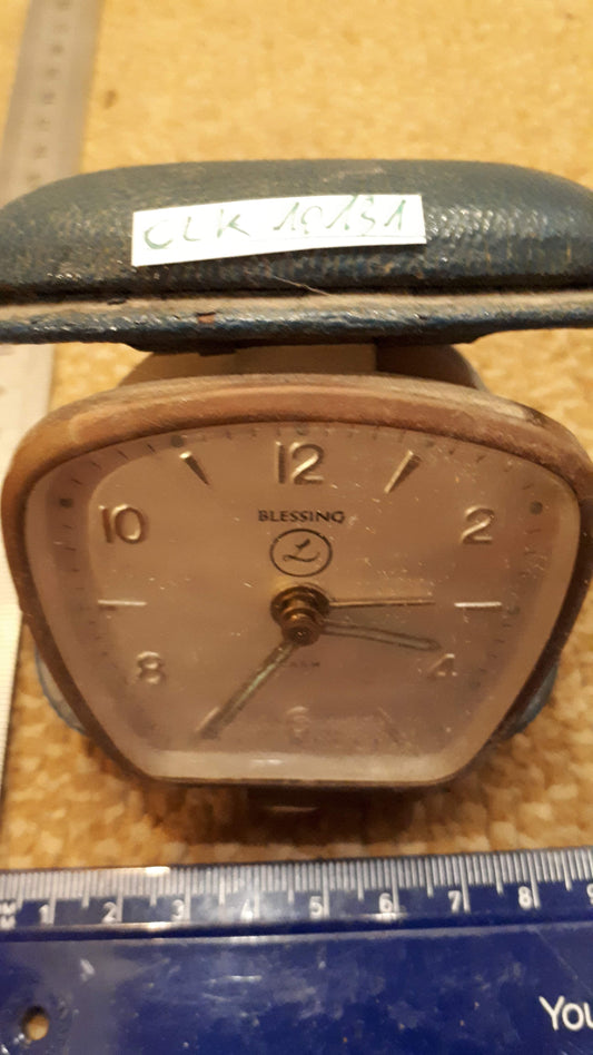 Vintage mechanical traveling clock [CLK10131]