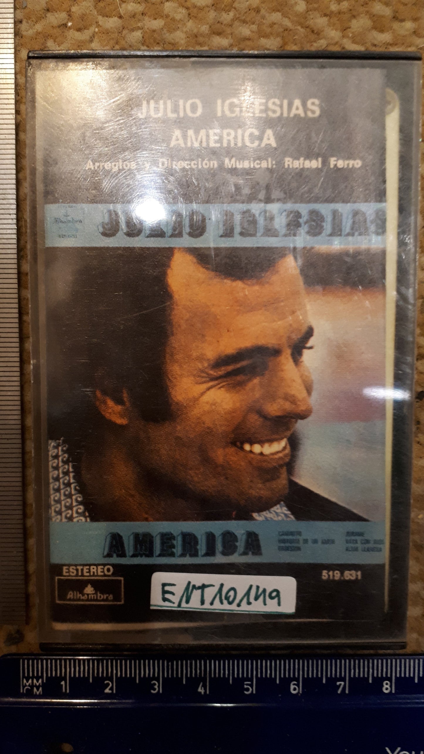 Audio cassette album, Julio Iglesias [ENT10149]