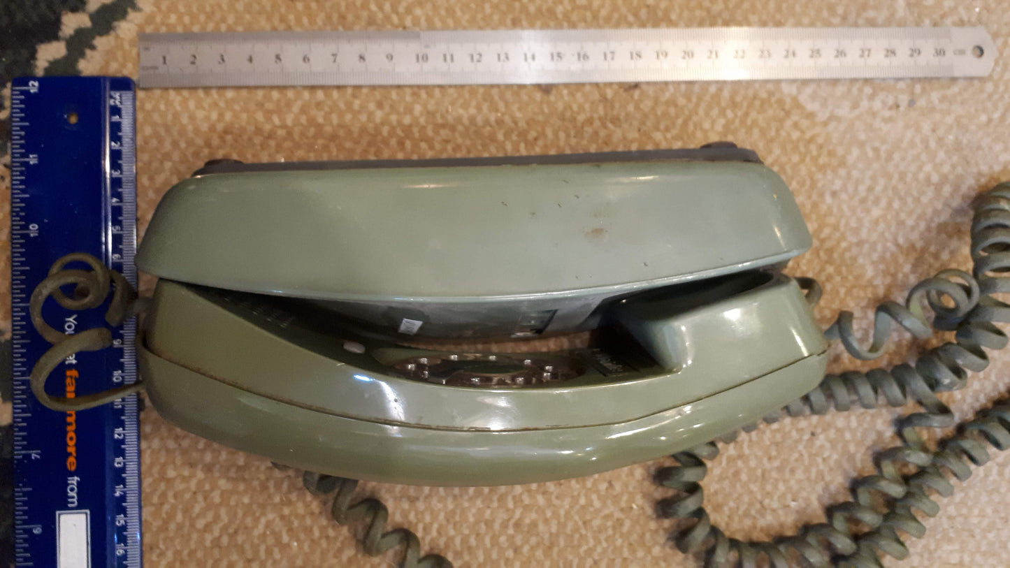 Vintage Telephone analogn green old [INS10184]
