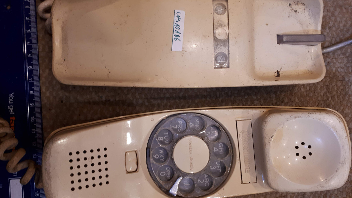 Vintage Telephone analogn slight brown [INS10186]