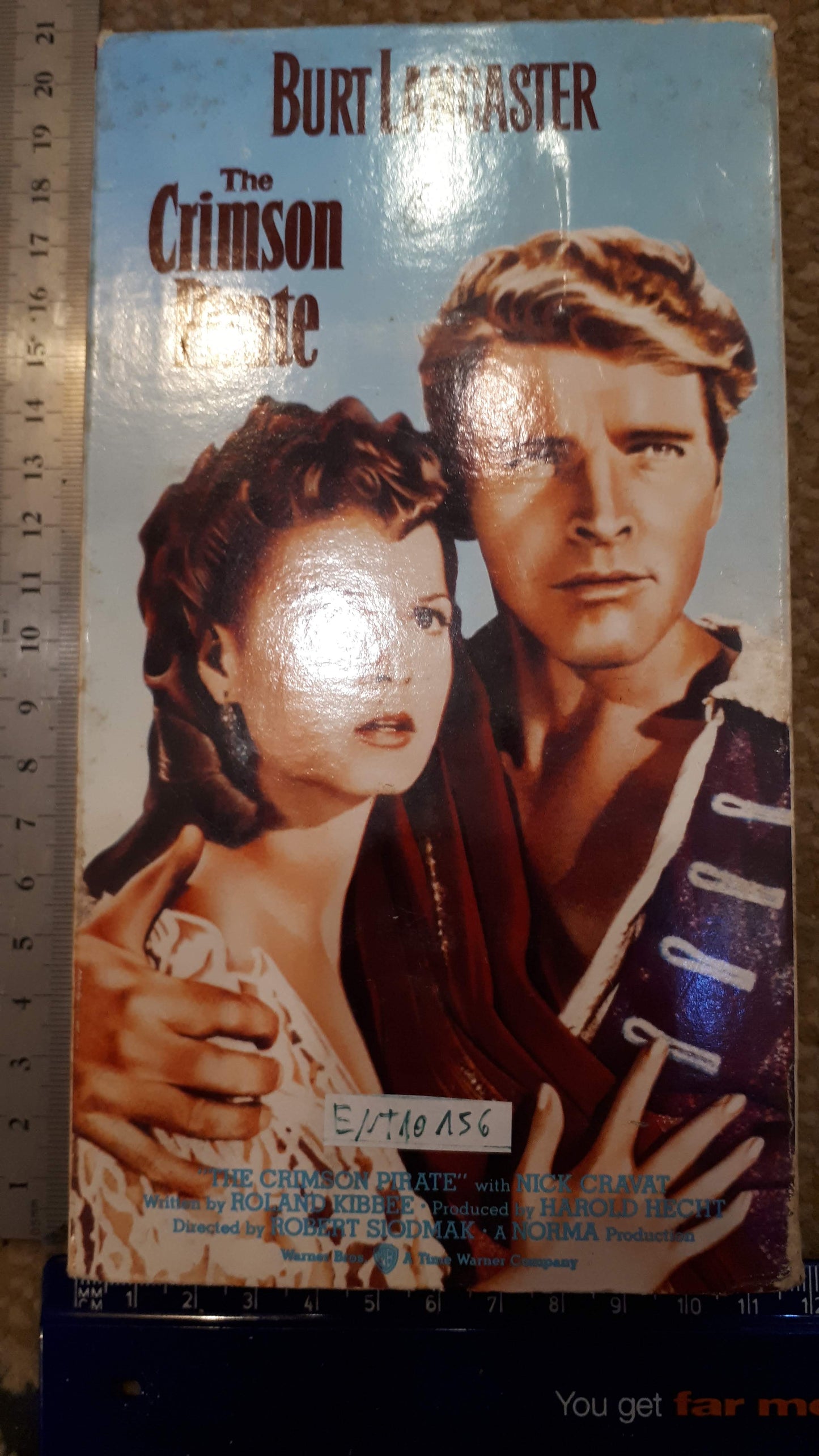 Brut lancaster The Crimson Pirate video cassette [ENT10156]