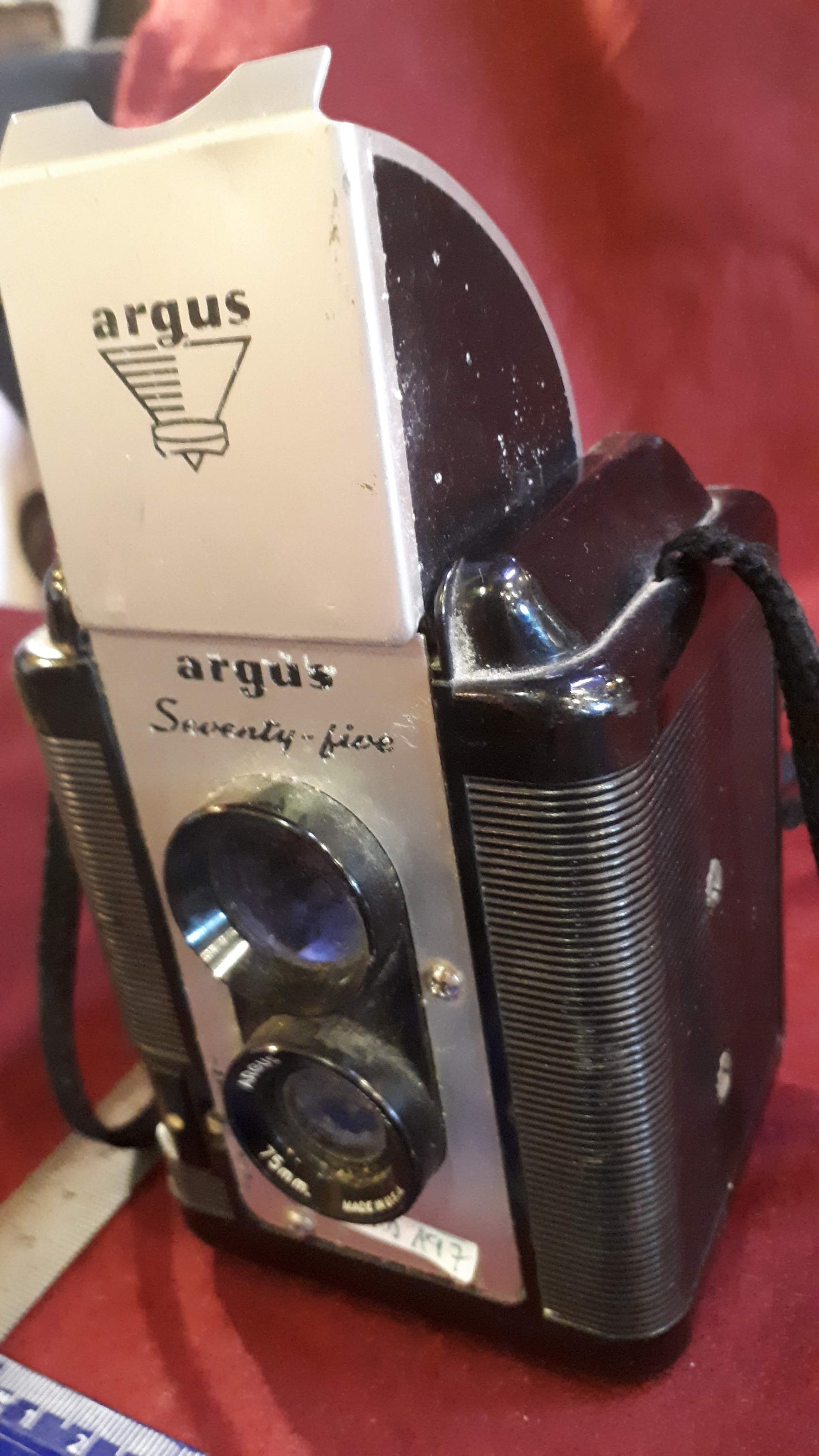 Antique Camera - Argus [INS10197]