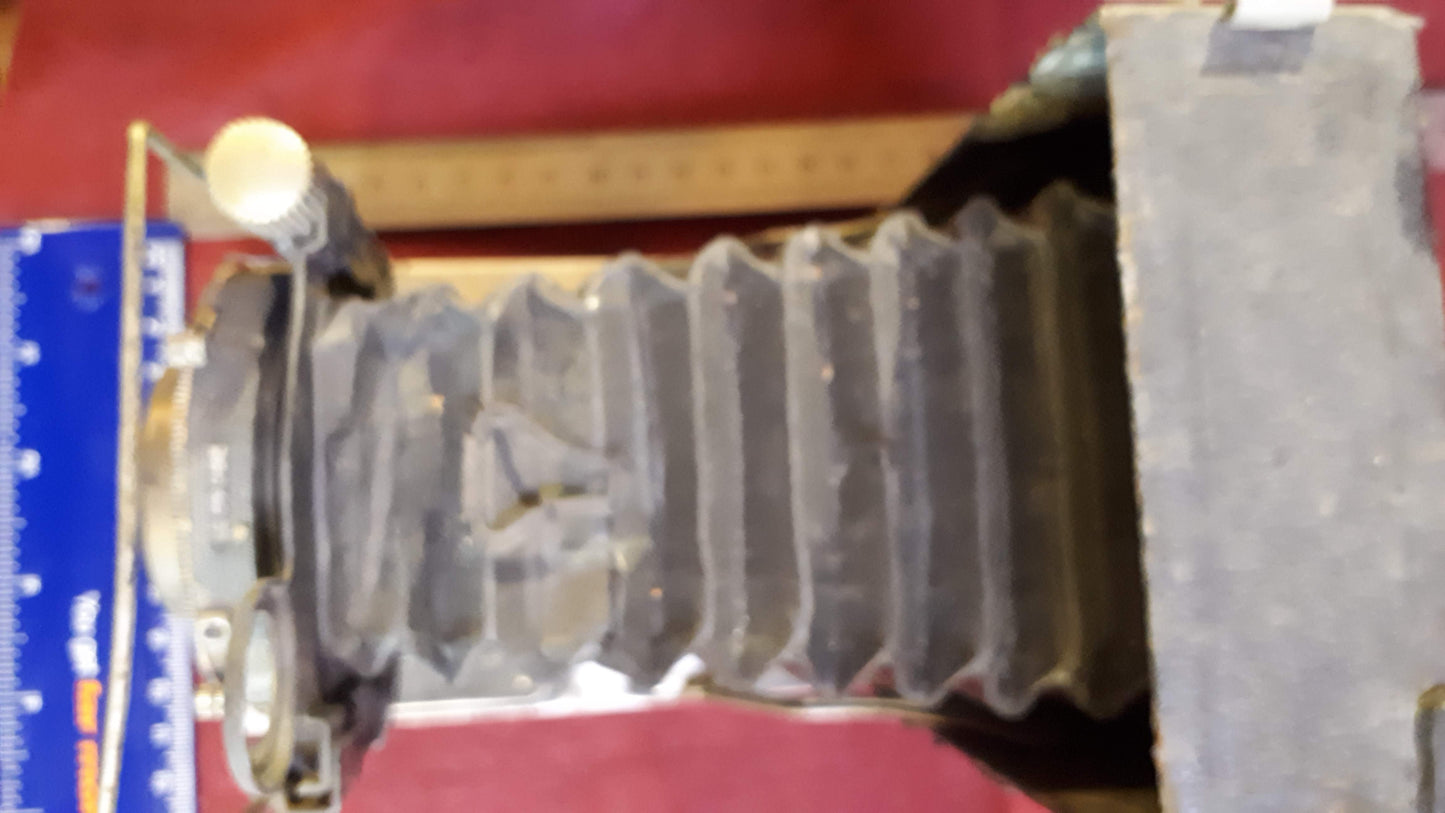 Antique accordion camera ~1915 [INS10206]