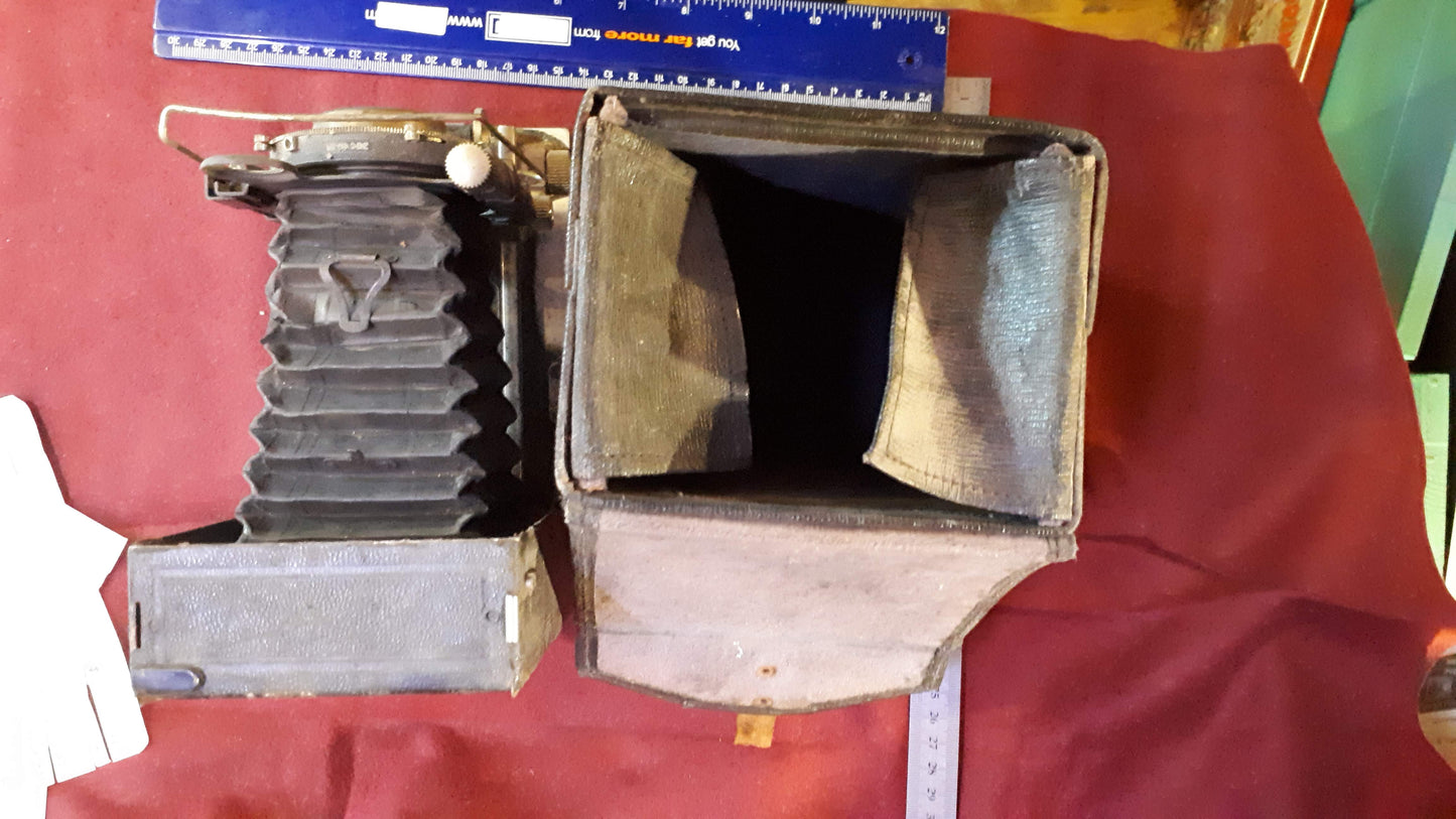 Antique accordion camera ~1915 [INS10206]