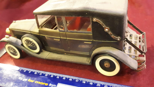 Vintage Car model  [GAM10157]