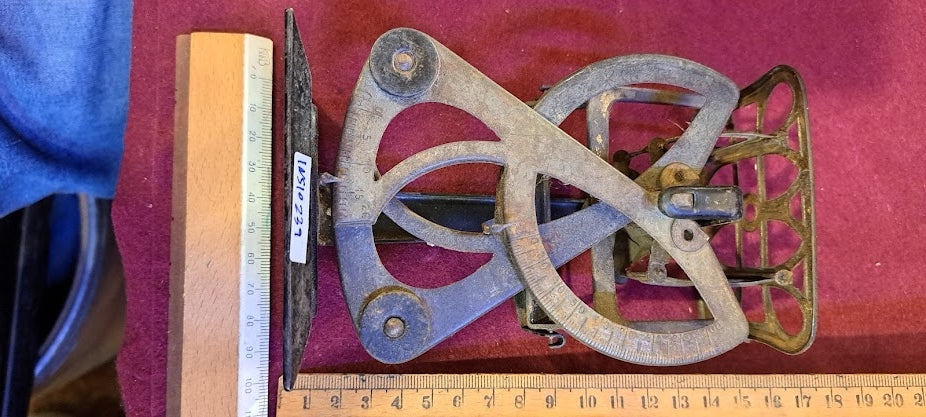 Antique postal weight - Rare [INS10239]