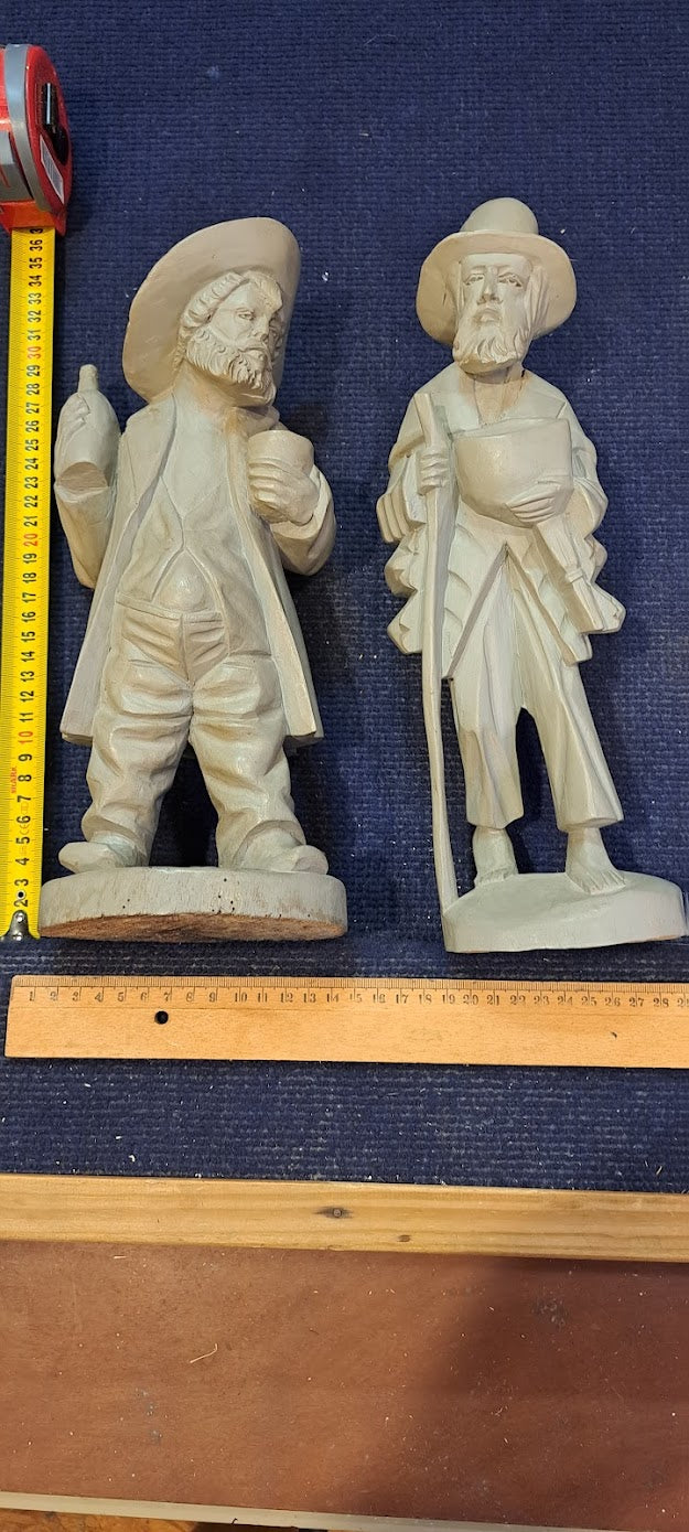 Vintage Pair of wooden men handworke sculptures [ART10163]