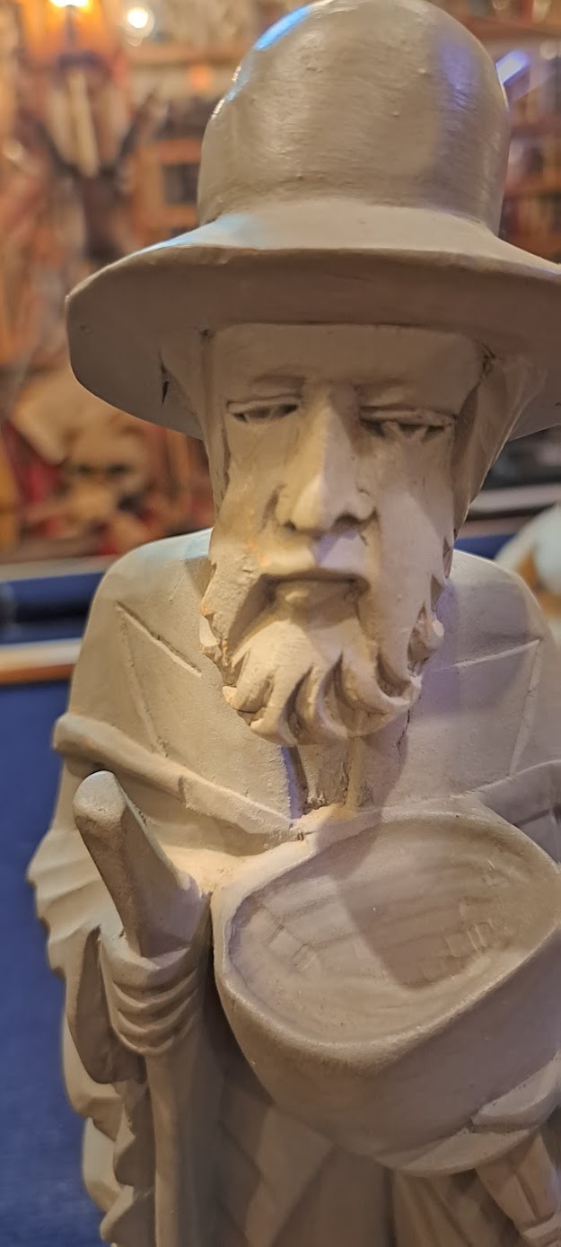 Vintage Pair of wooden men handworke sculptures [ART10163]