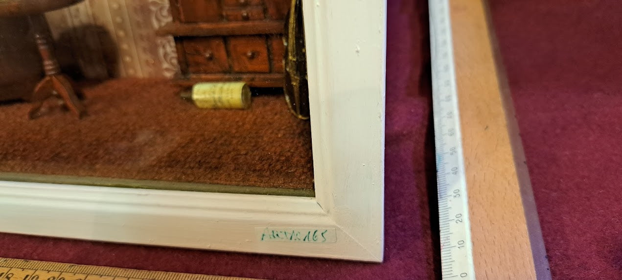 Miniature handmade art in box [ART10165]