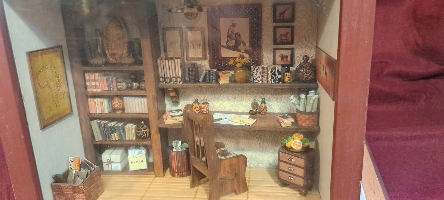 Miniature handmade art in box [ART10166]