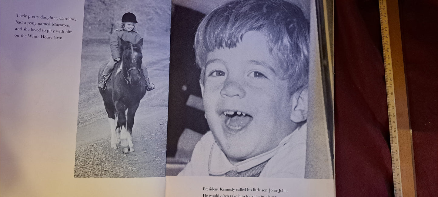 President Kennedy album [BOK10168]