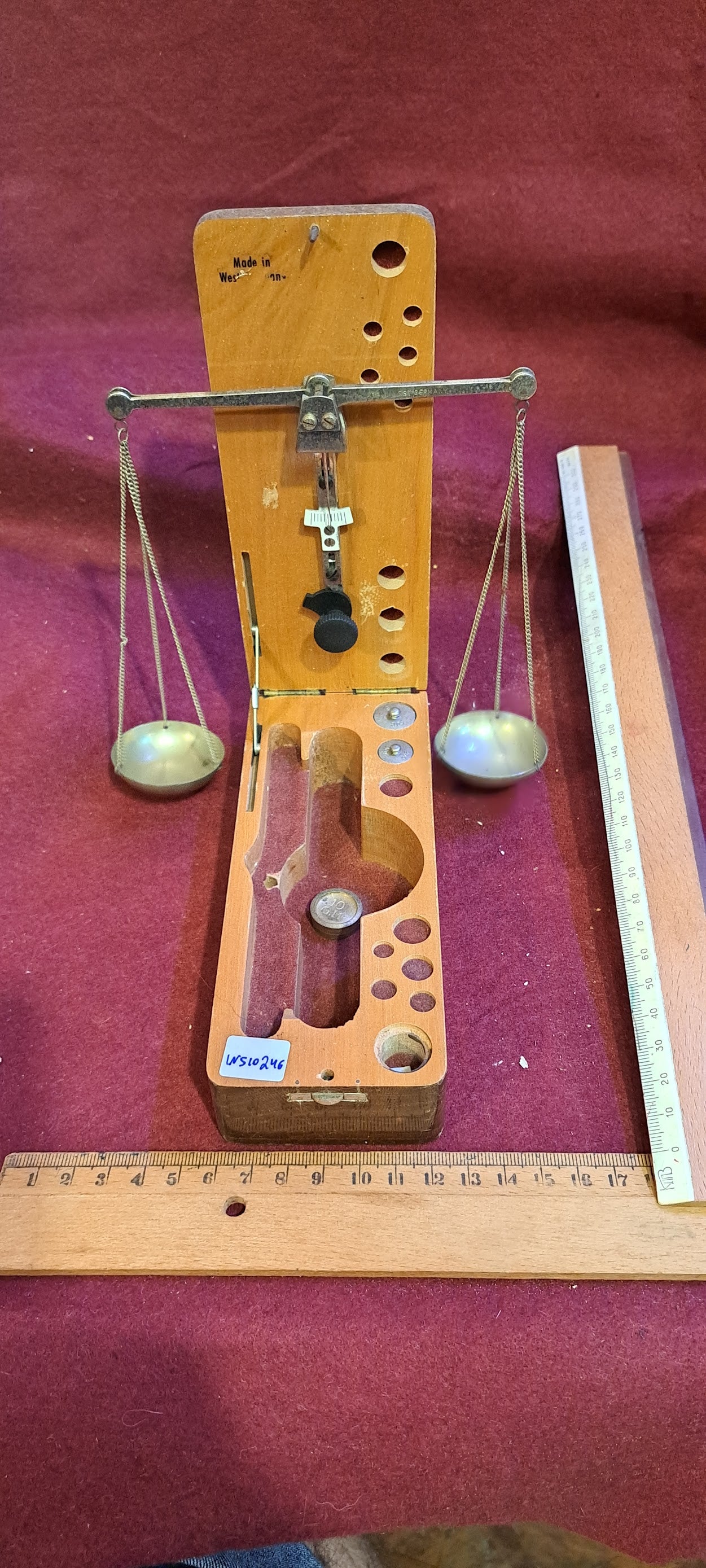 Antique Libra fine weight [INS10246]
