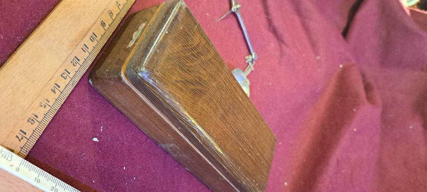 Antique Libra fine weight [INS10246]