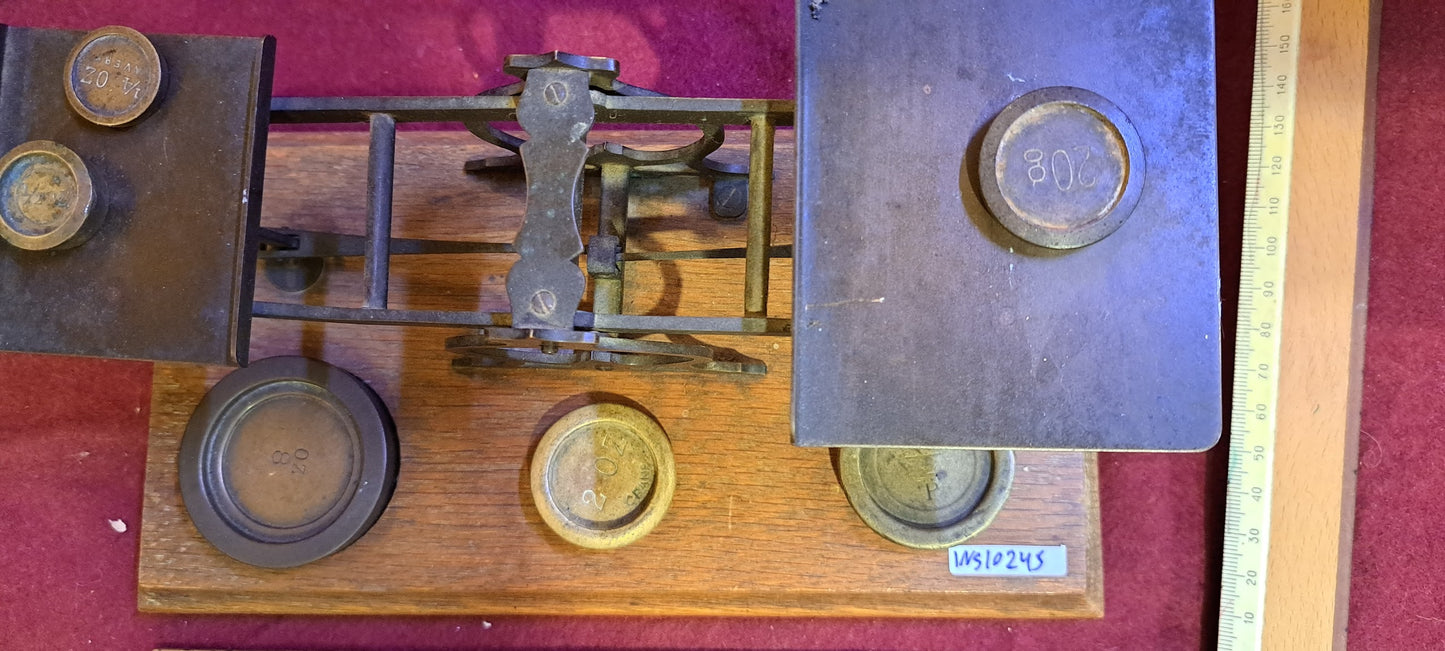 Antique Libra weight [INS10245]