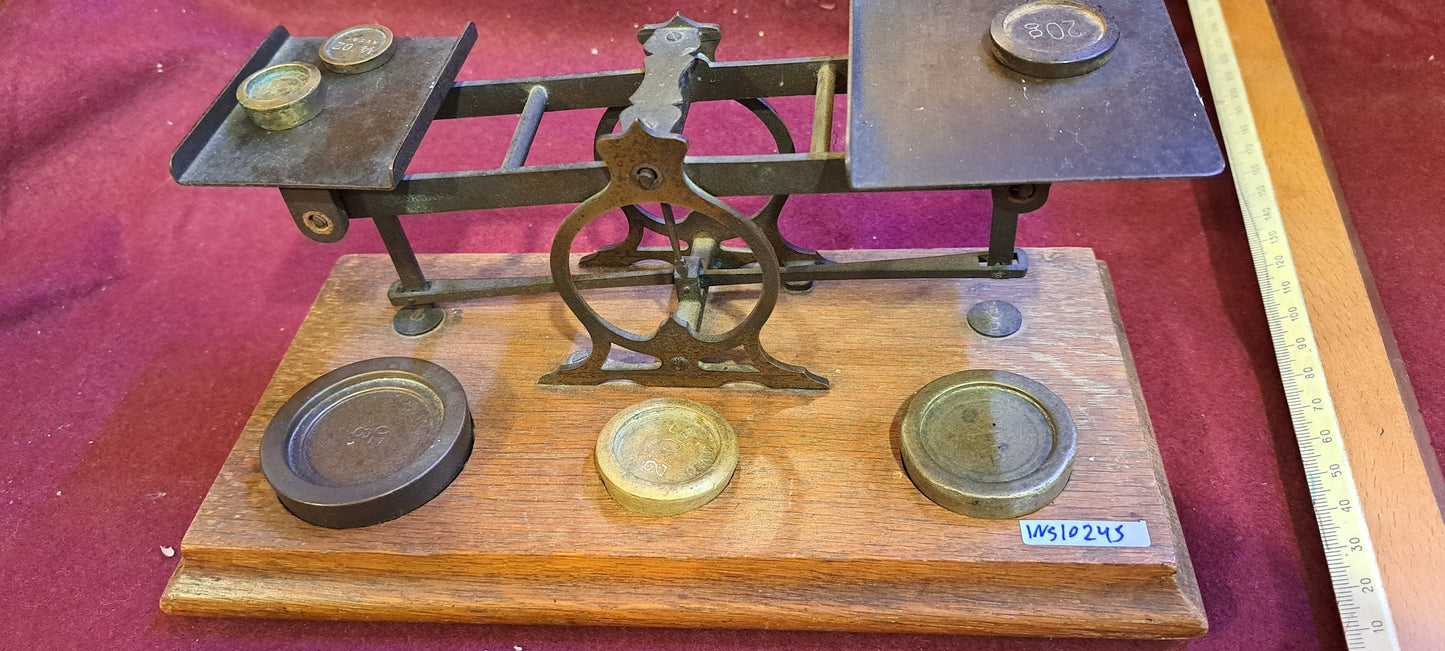 Antique Libra weight [INS10245]