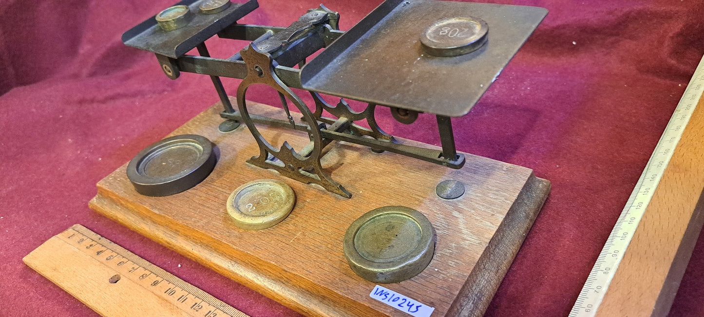 Antique Libra weight [INS10245]