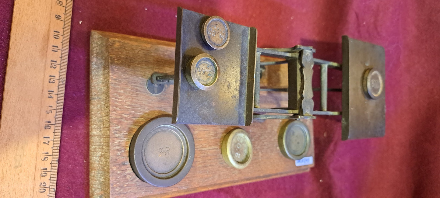 Antique Libra weight [INS10245]