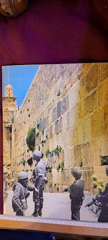 Jerusalem of the Paratroopers IDF album [BOK10182]