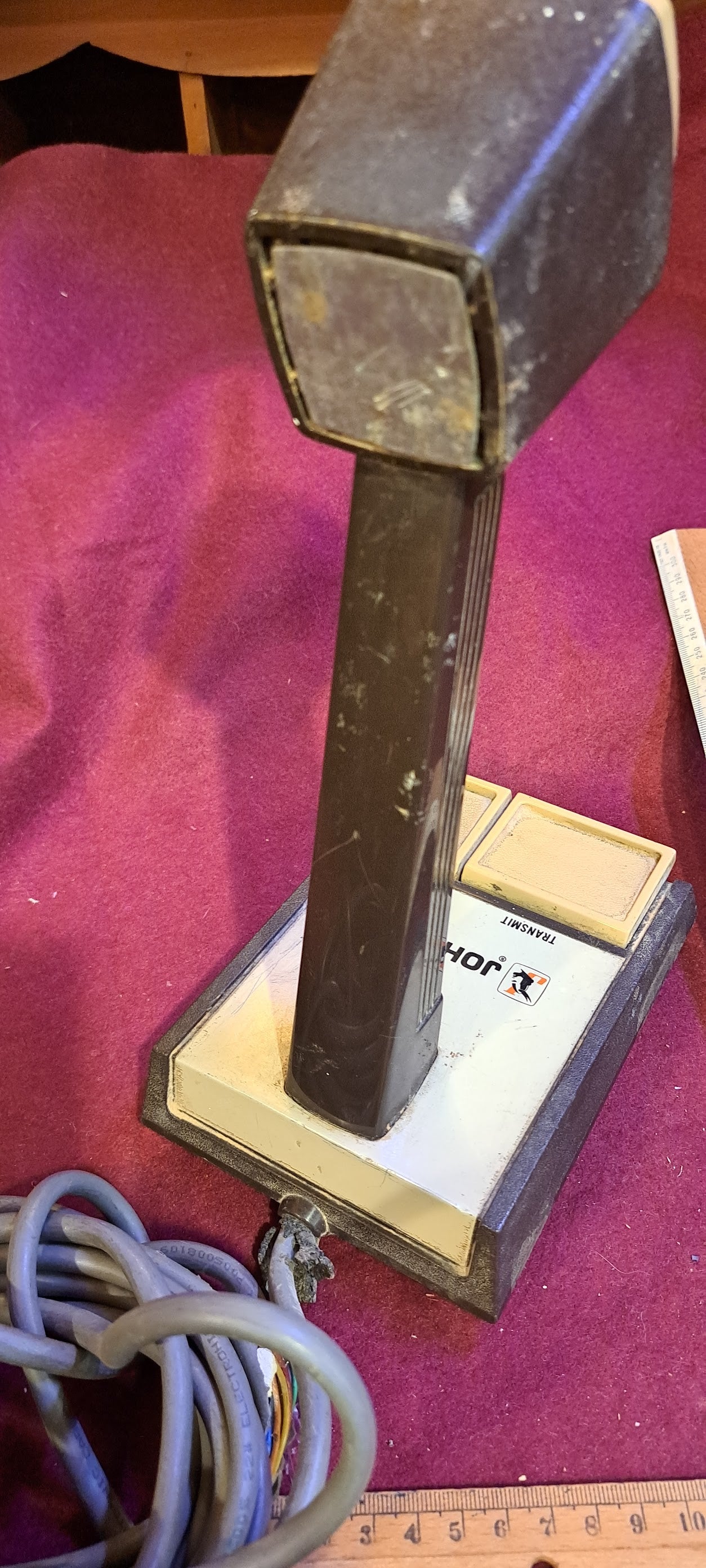 Old communication microphone [INS10265]