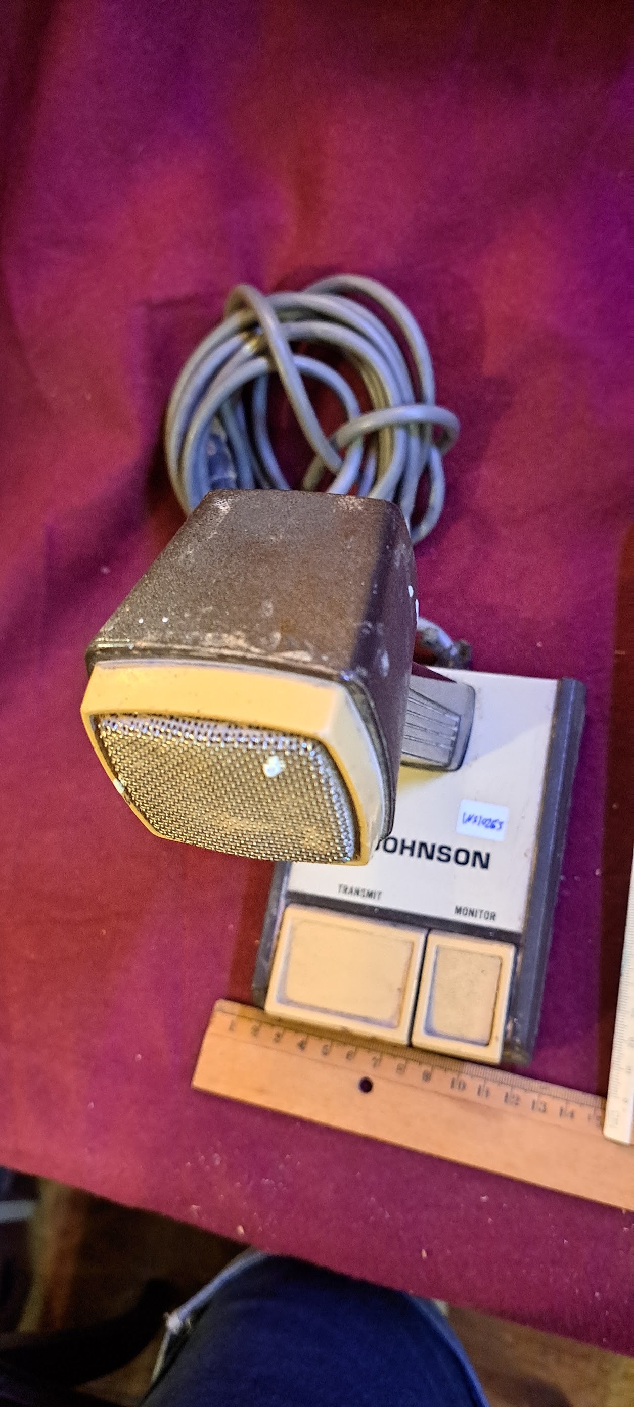 Old communication microphone [INS10265]