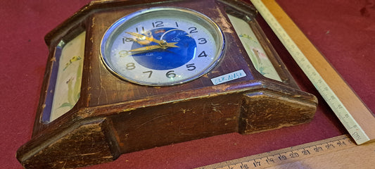 Antique wooden mechanical shelf clock [CLK10138]