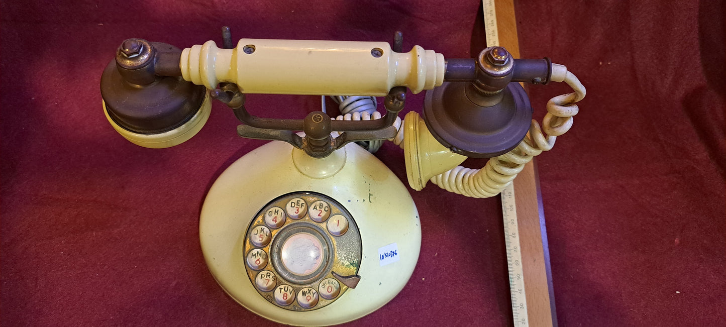 Vintage anaolg Telephone [INS10276]