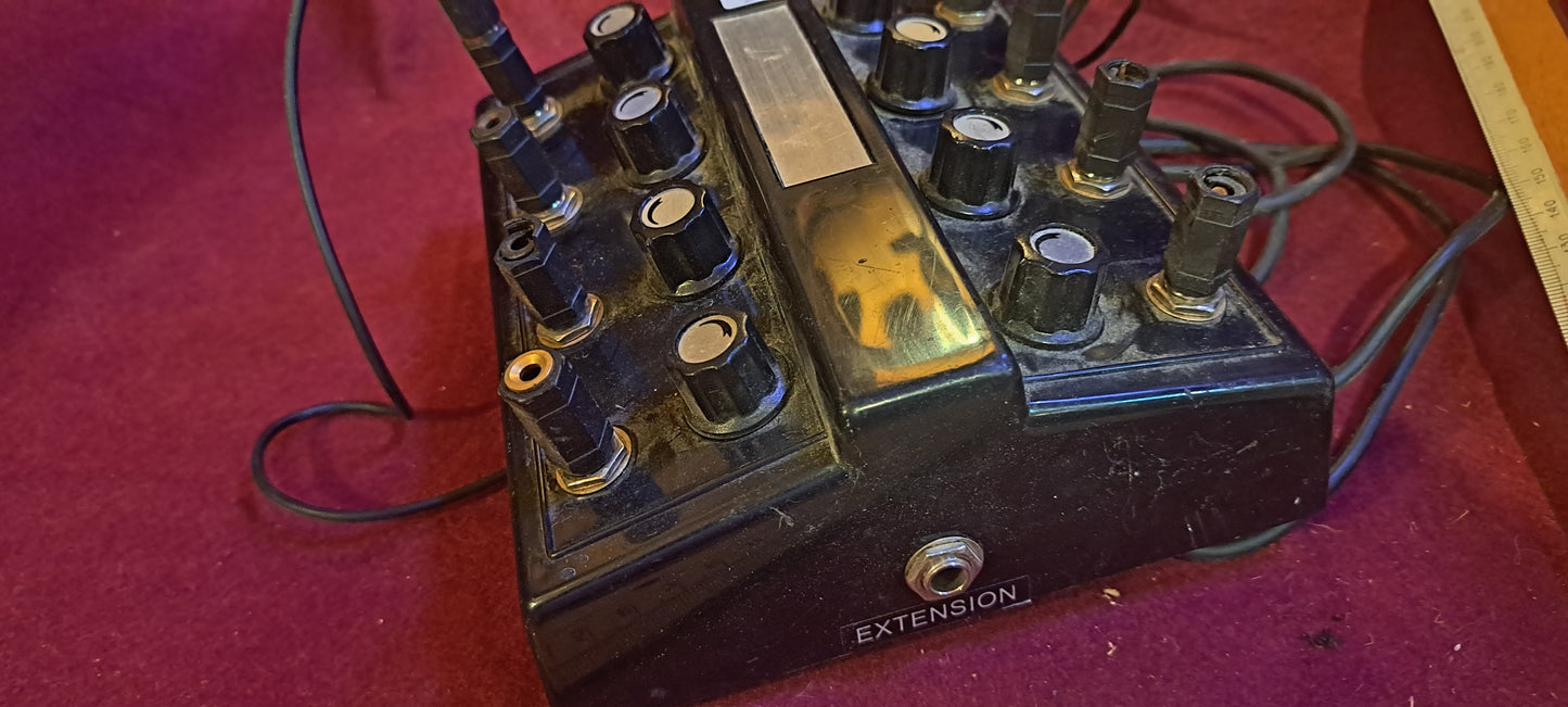 Vintage Headphones analog junction box [INS10277]