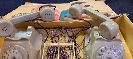 Vintage Intercom 2 telphone toy [INS10282]