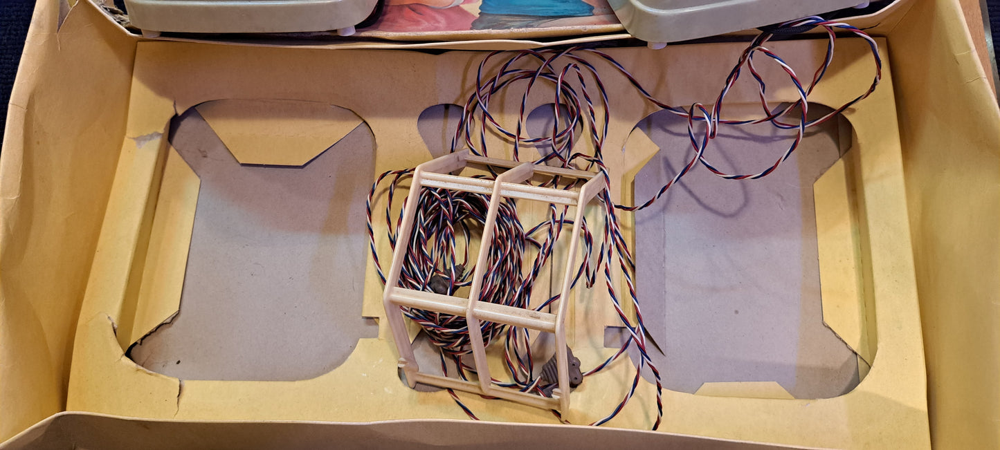 Vintage Intercom 2 telphone toy [INS10282]