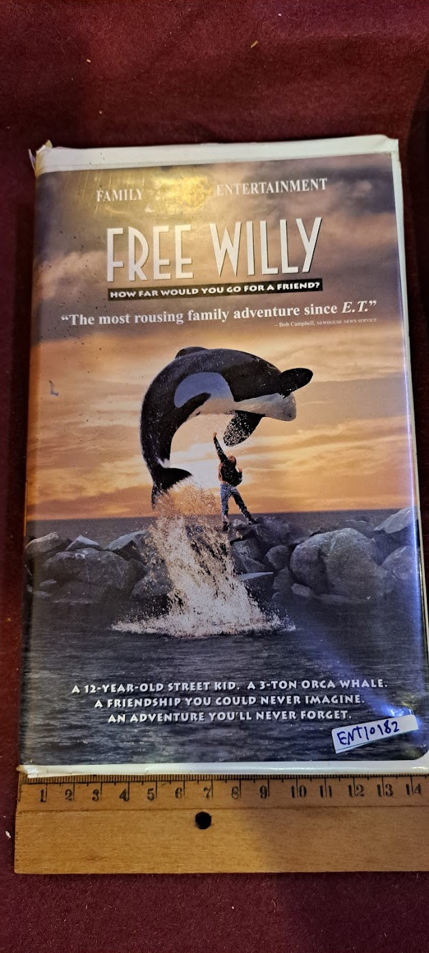 Release Willy video cassette VHS [ENT10182]