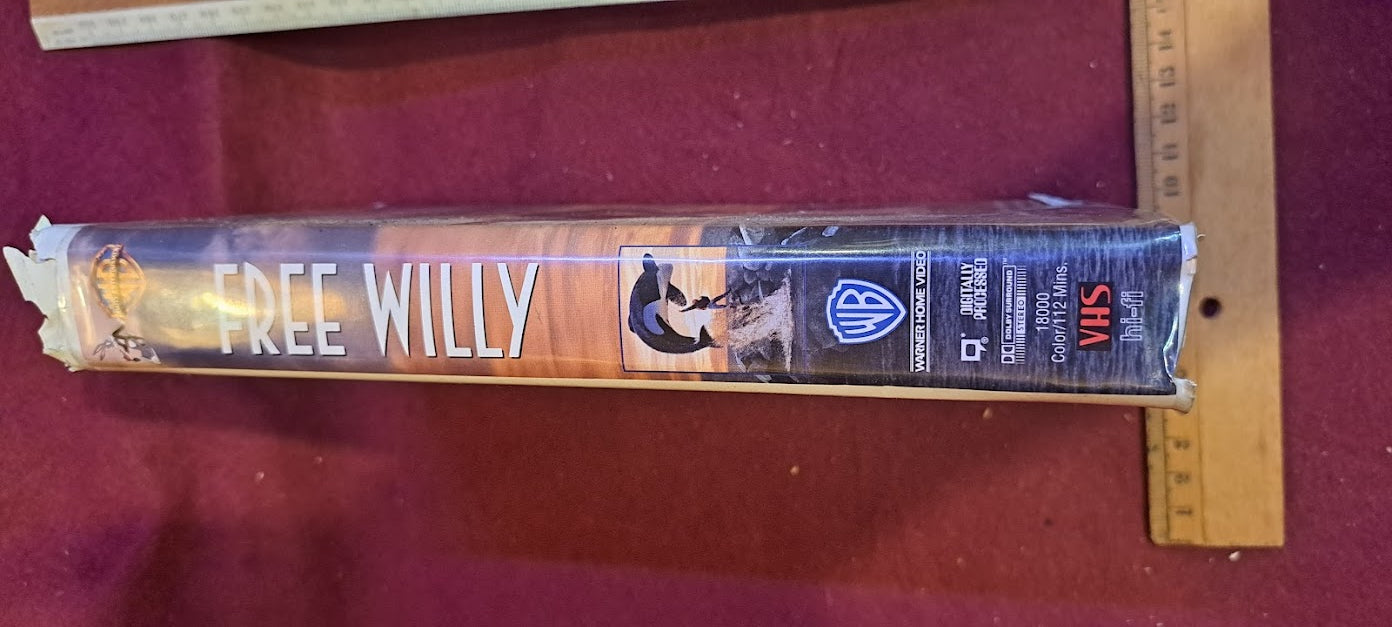 Release Willy video cassette VHS [ENT10182]