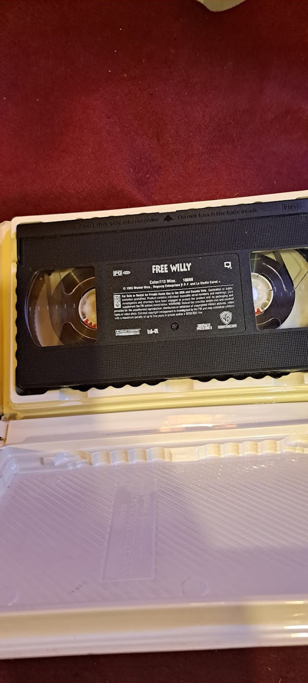 Release Willy video cassette VHS [ENT10182]