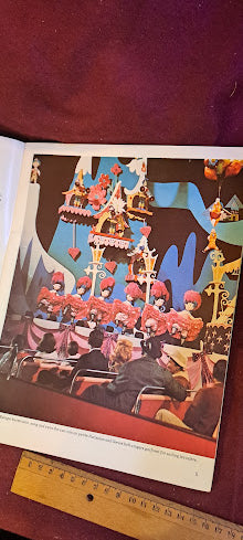 Its a small world Walt Disney book [BOK10201]