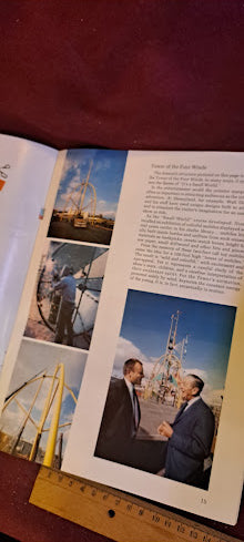 Its a small world Walt Disney book [BOK10201]
