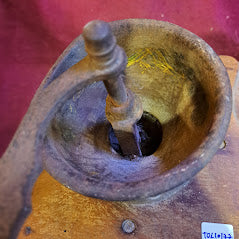 Old Coffee grinder [TOL10177]