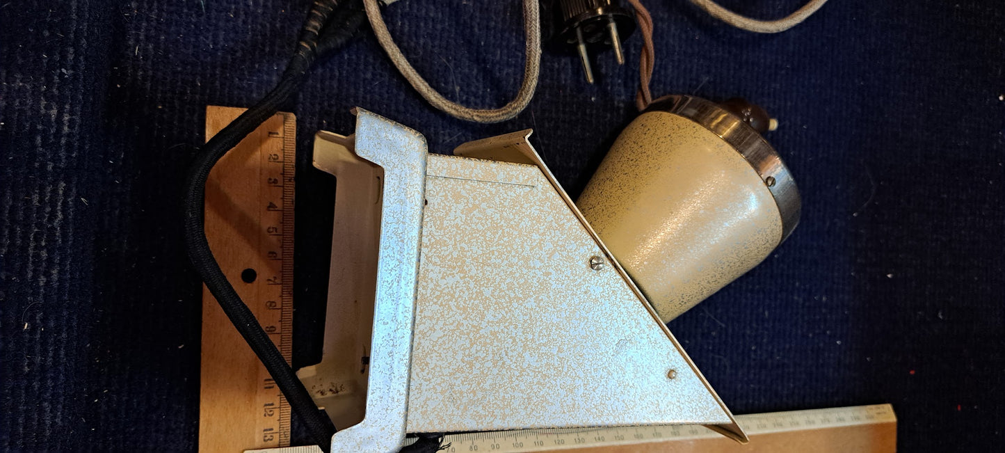 Antique slide projector [INS10327]