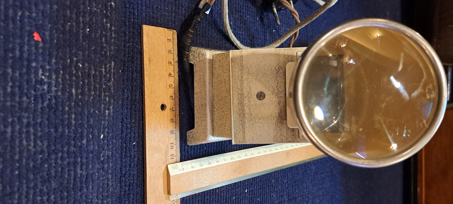 Antique slide projector [INS10327]