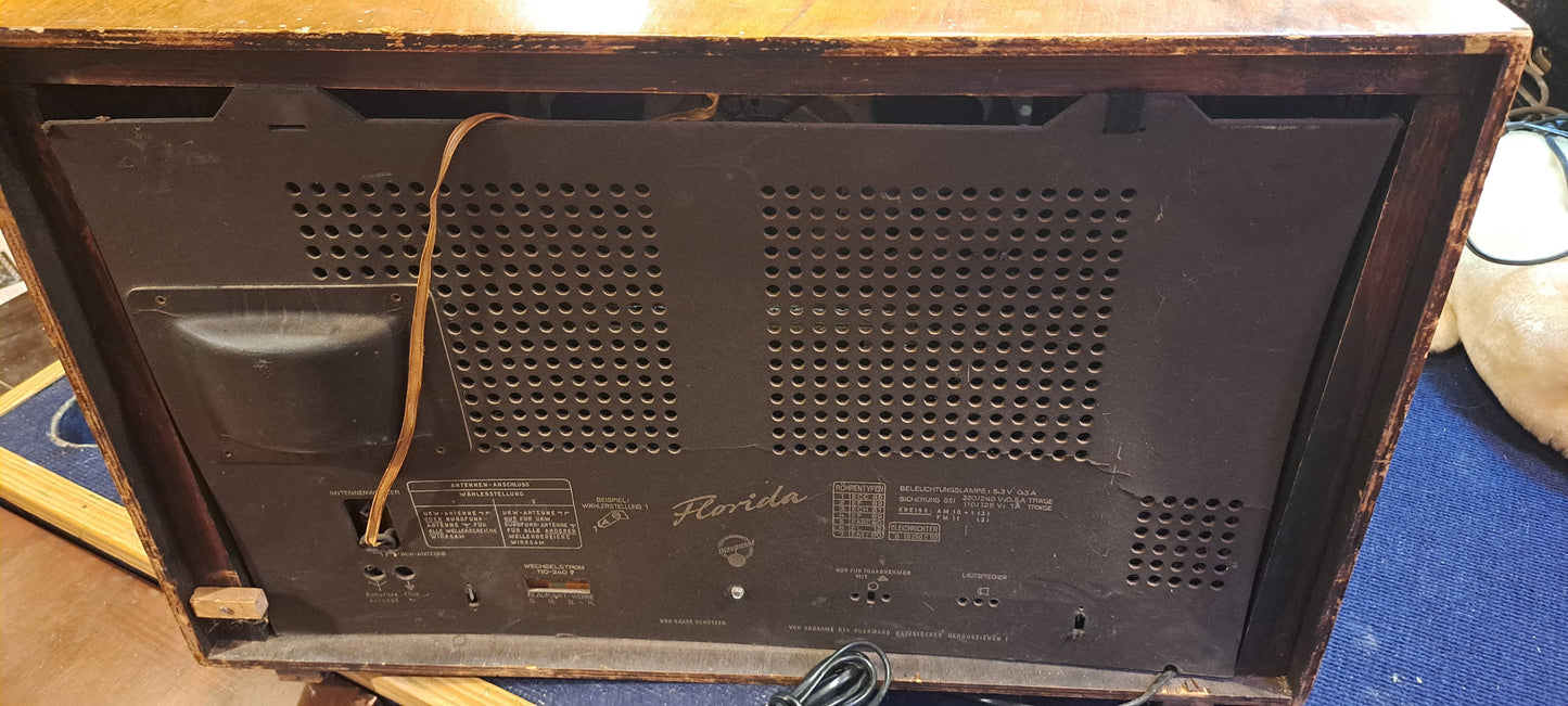 Antique wooden tubes radio - Blaupunkt [INS10326] *for Israel local market only*