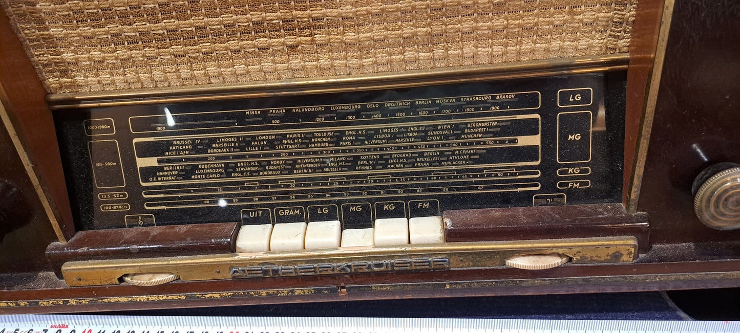 Antique wooden tubes radio [INS10323] *for Israel local market only*