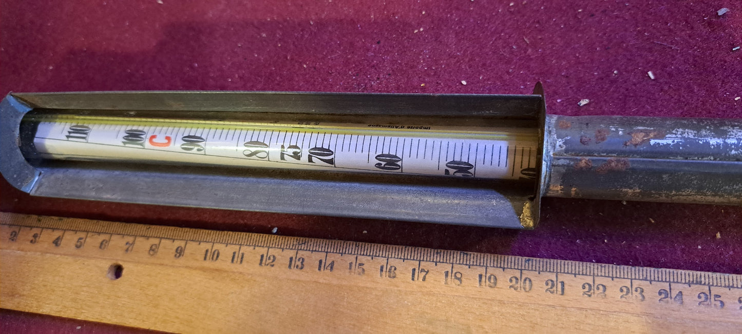 Vintage industrial Thermometer [TOL10180]