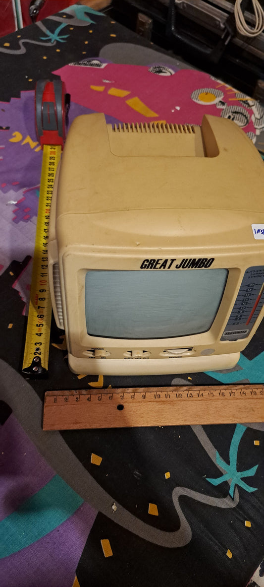 Mini portable old TV + radio [INS10351]