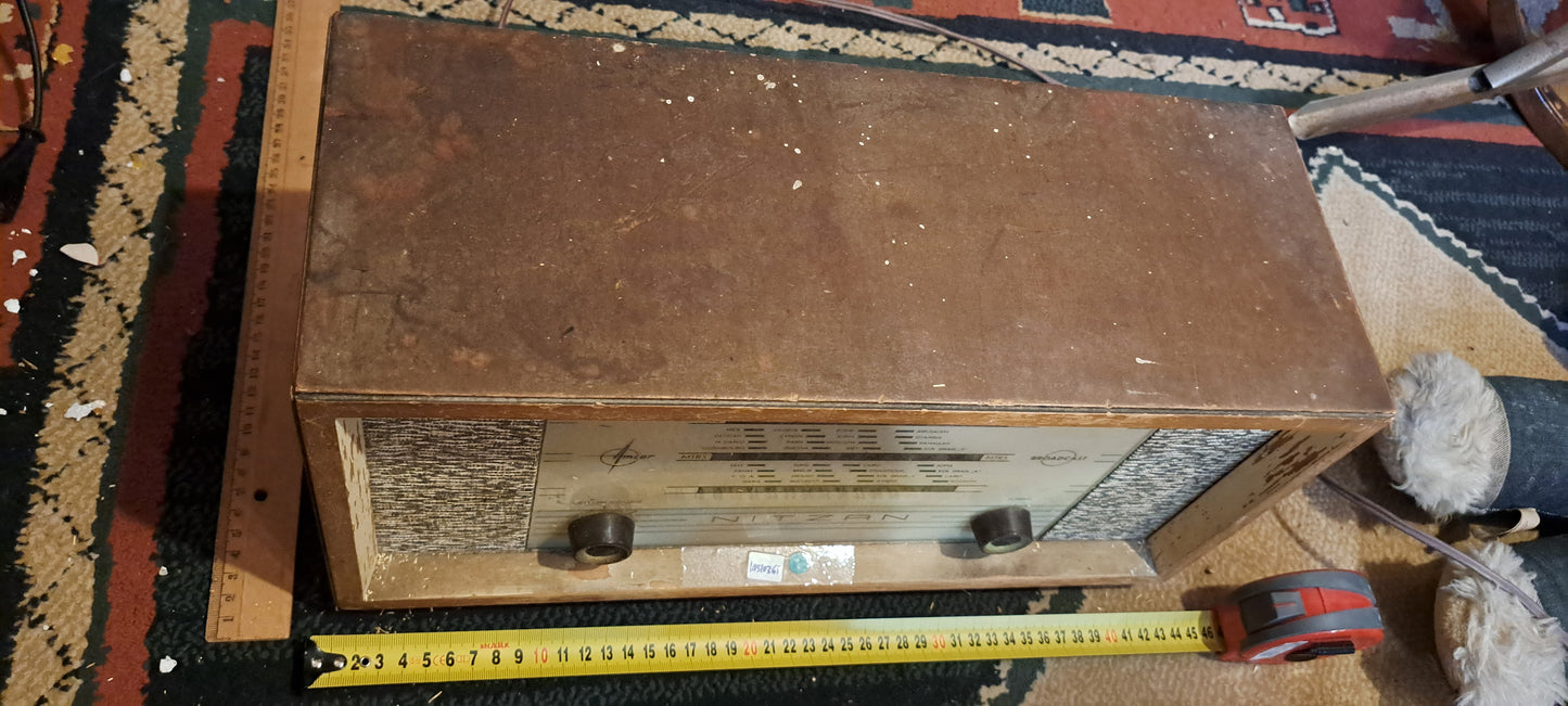Antique wooden tubes radio - Nitzan Amron [INS10361] *for Israel local market only*
