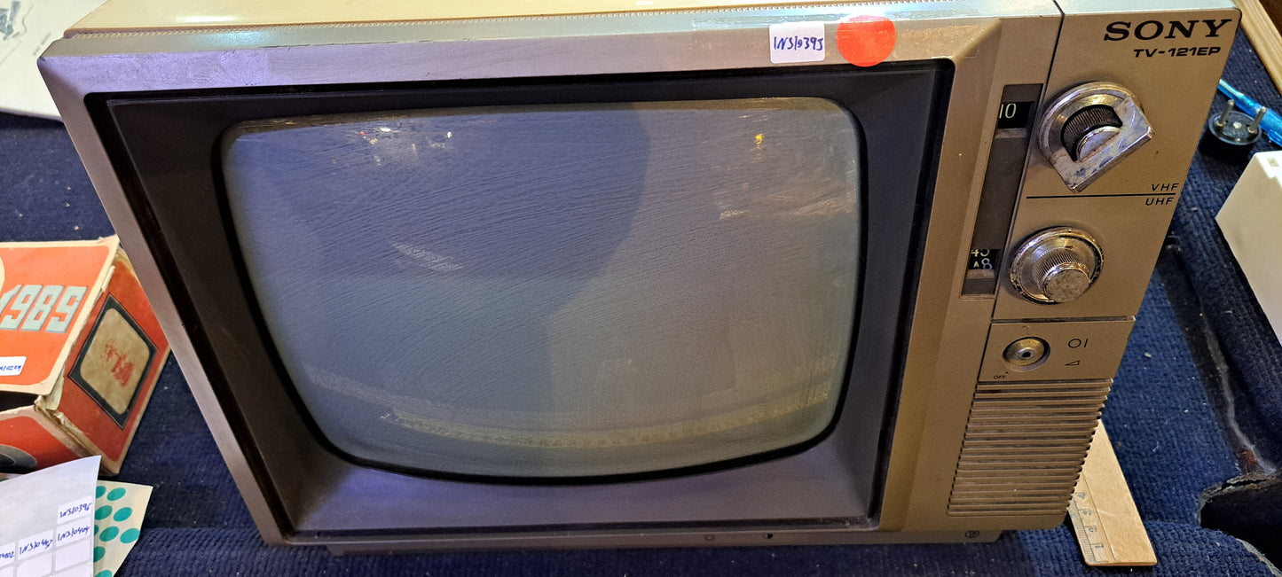 Small old tubes TV [INS10395]  *for Israel local market only*